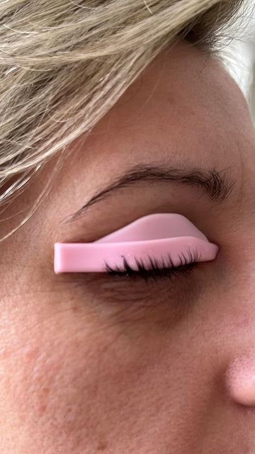 Customer review image - YSEN’S Lash & Brow Lift +   Brow Tint Basic Kit